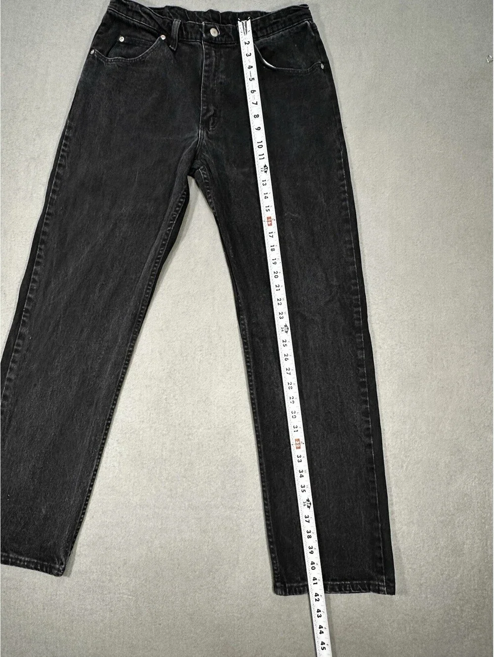 Wrangler Jeans Mens 31x31 Black Denim Straight Leg Authentic Classic Fit